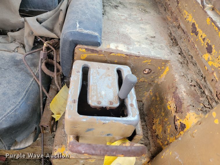 image for item LO9266 Caterpillar  dozer cab