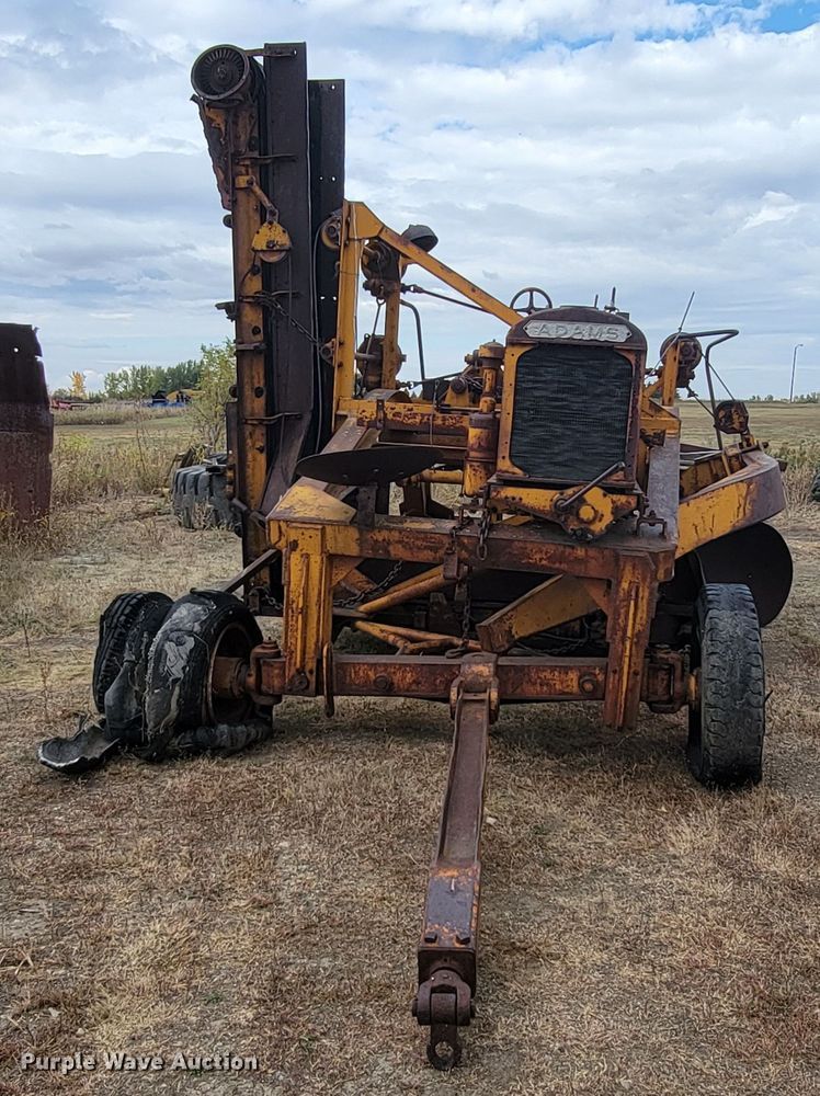 image for item LO9267 IHC U10  road widener