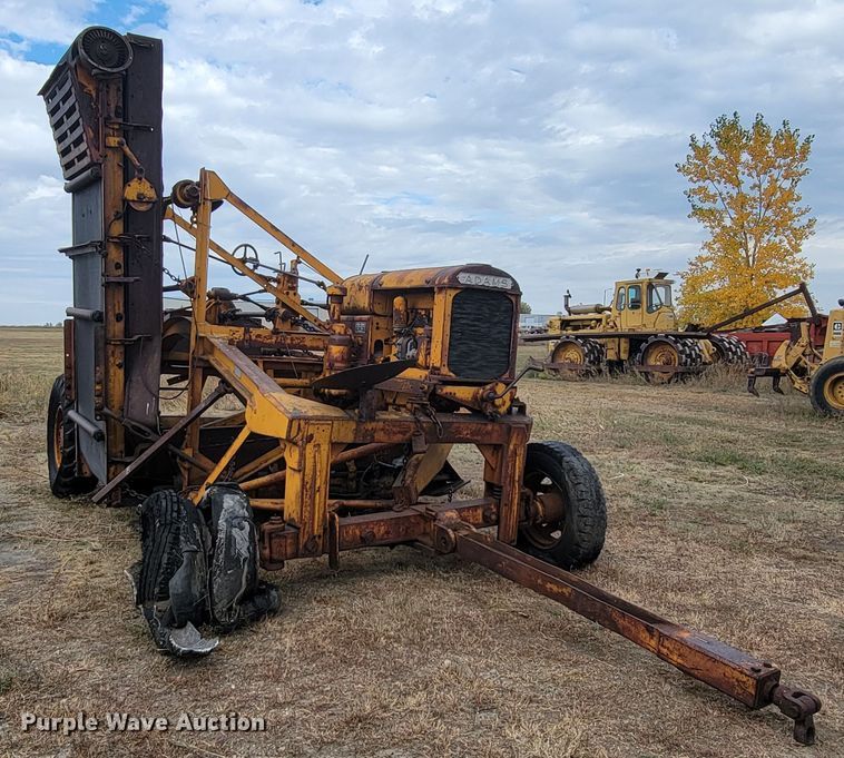 image for item LO9267 IHC U10  road widener