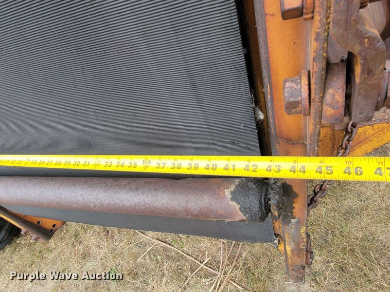 image for item LO9267 IHC U10  road widener