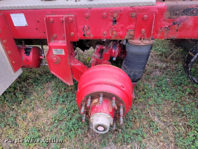 image for item LO9268 2005 Kenworth W900  semi truck