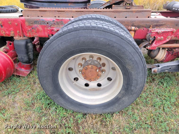 image for item LO9268 2005 Kenworth W900  semi truck