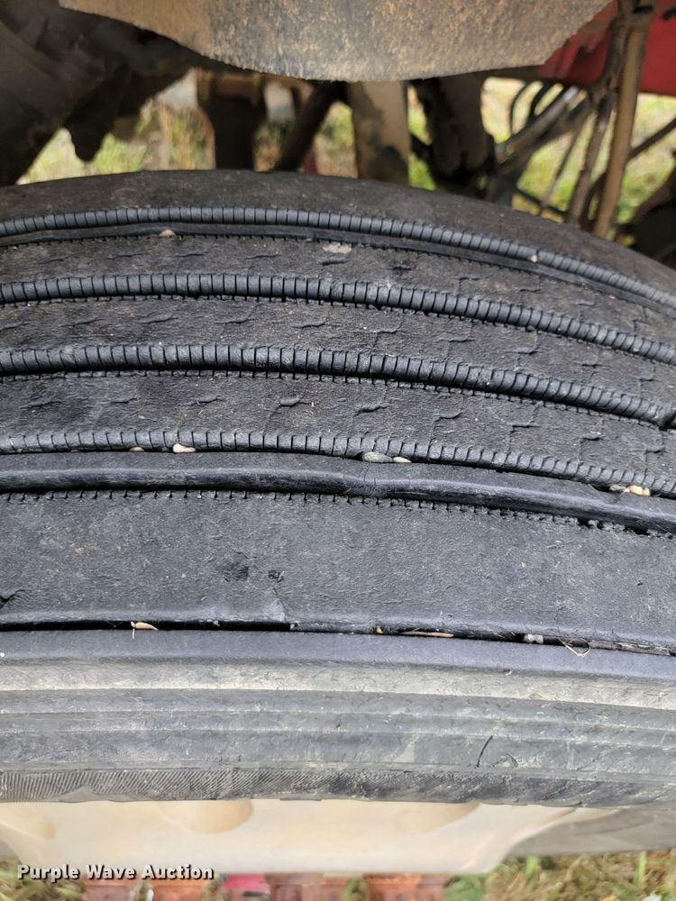 image for item LO9268 2005 Kenworth W900  semi truck