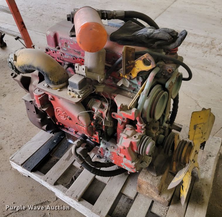 image for item LO9269 Detroit Diesel  engine