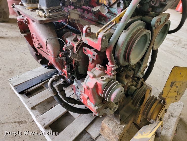 image for item LO9269 Detroit Diesel  engine