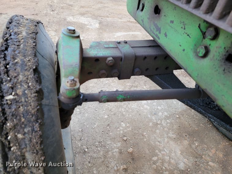 image for item LO9281 1978 John Deere 4440  tractor