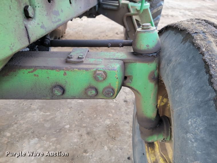 image for item LO9281 1978 John Deere 4440  tractor