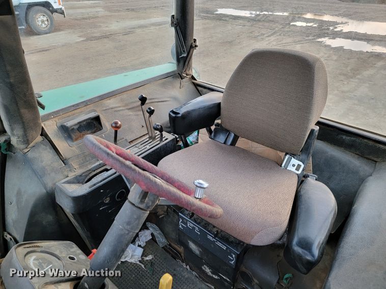 image for item LO9281 1978 John Deere 4440  tractor