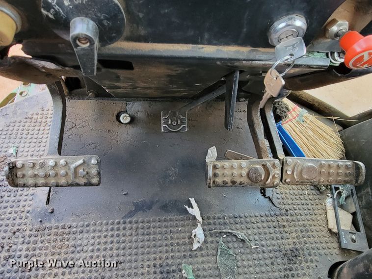 image for item LO9281 1978 John Deere 4440  tractor