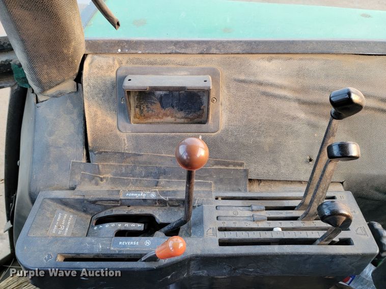 image for item LO9281 1978 John Deere 4440  tractor