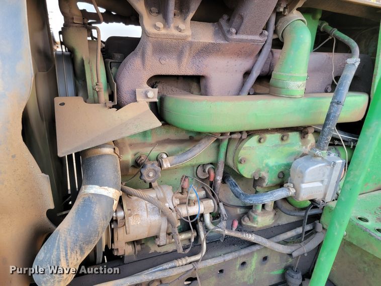 image for item LO9281 1978 John Deere 4440  tractor