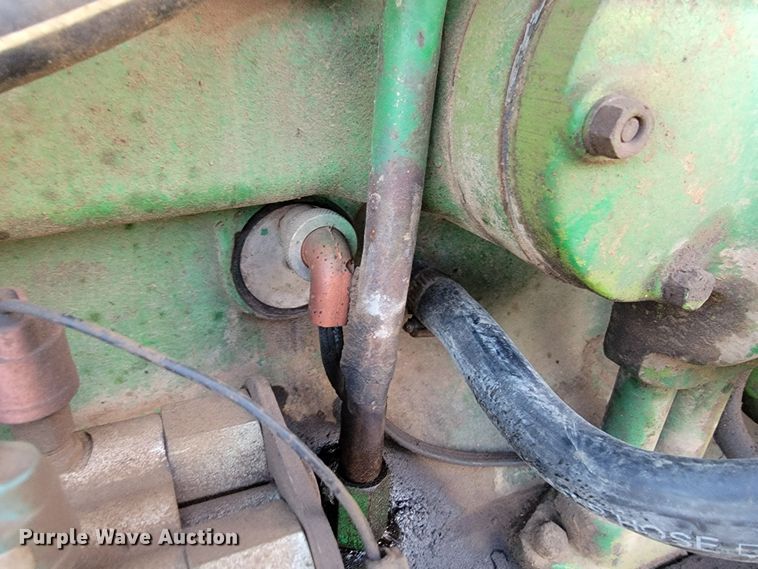 image for item LO9281 1978 John Deere 4440  tractor