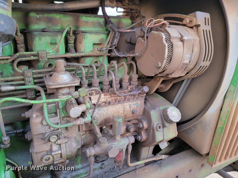 image for item LO9281 1978 John Deere 4440  tractor