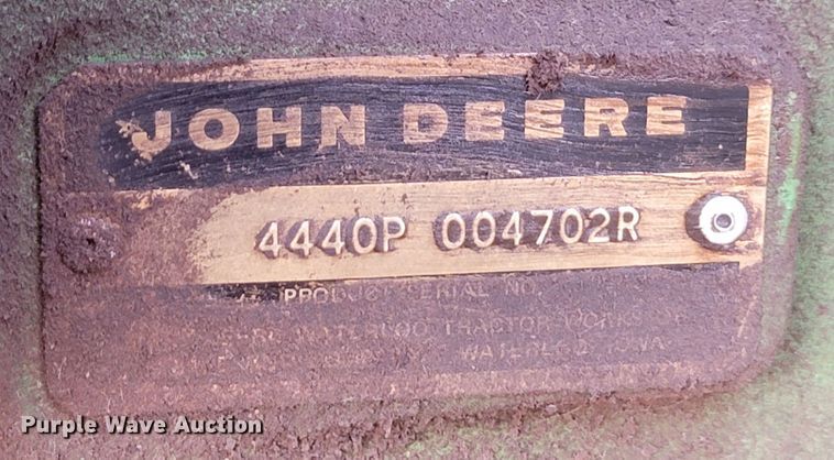 image for item LO9281 1978 John Deere 4440  tractor
