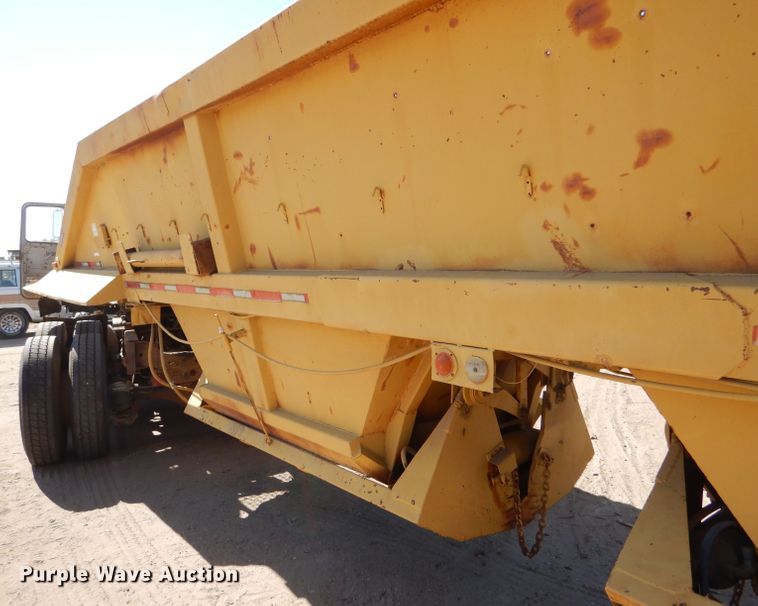 image for item LU9682 1973 Fruehauf  bottom dump trailer