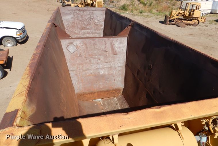 image for item LU9682 1973 Fruehauf  bottom dump trailer