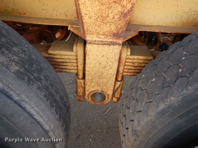 image for item LU9682 1973 Fruehauf  bottom dump trailer