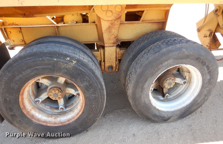 image for item LU9682 1973 Fruehauf  bottom dump trailer
