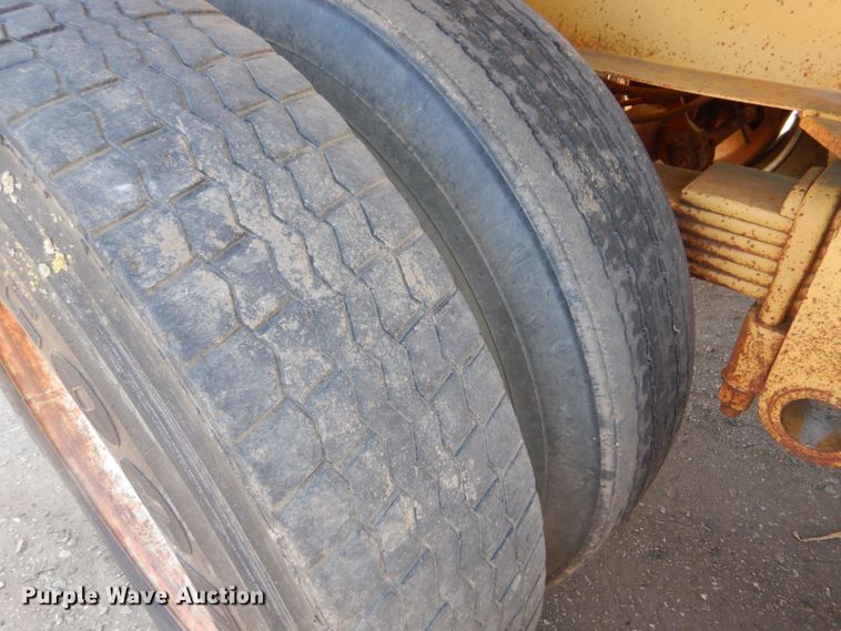 image for item LU9682 1973 Fruehauf  bottom dump trailer