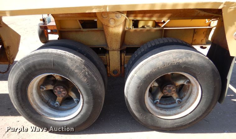 image for item LU9682 1973 Fruehauf  bottom dump trailer