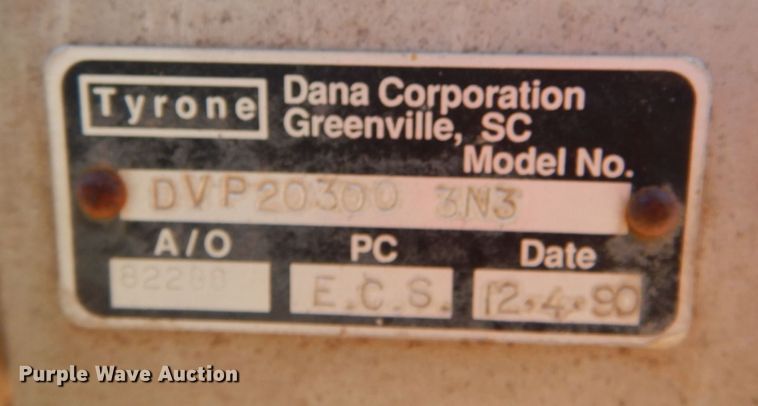 image for item LU9683 1975 Mack RS685LST  semi truck