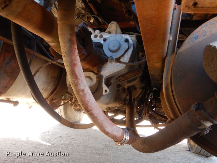 image for item LU9683 1975 Mack RS685LST  semi truck