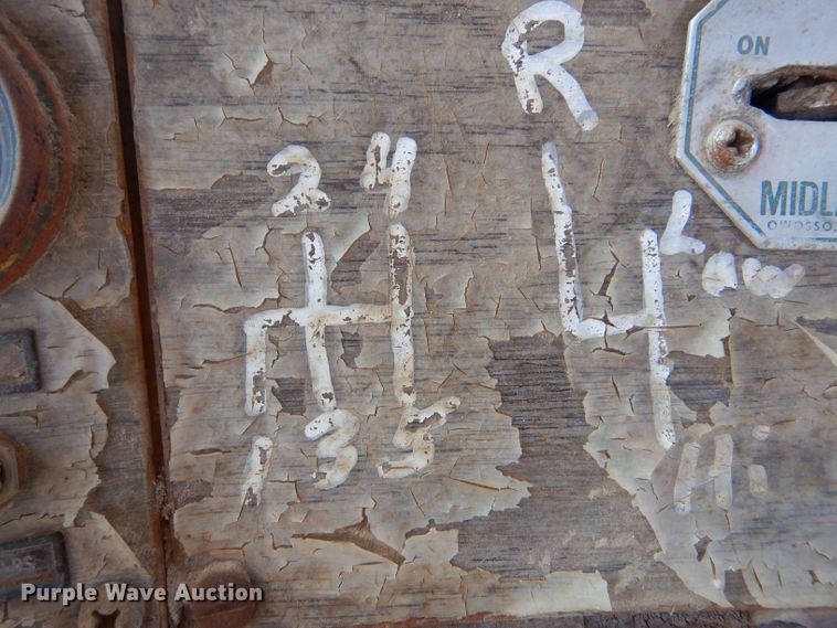 image for item LU9683 1975 Mack RS685LST  semi truck