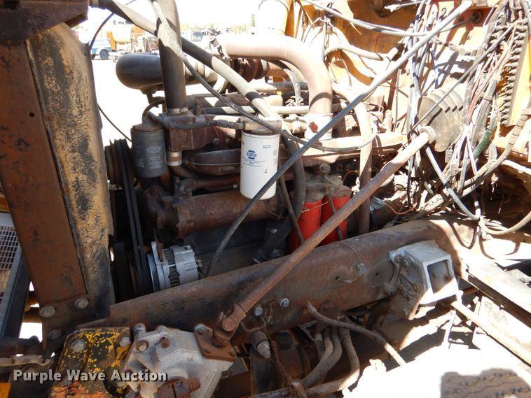 image for item LU9683 1975 Mack RS685LST  semi truck