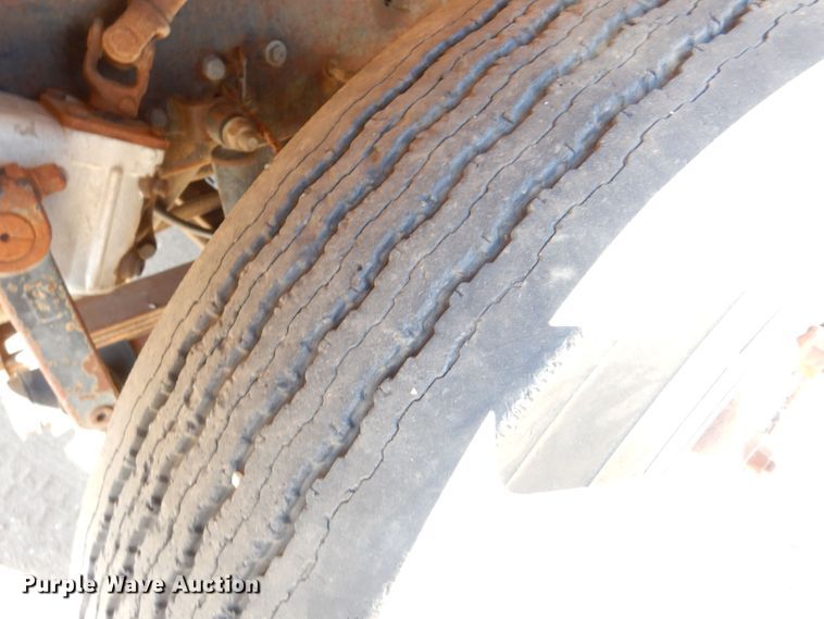 image for item LU9683 1975 Mack RS685LST  semi truck