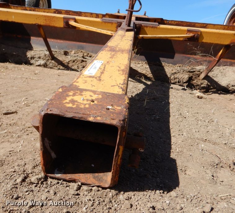 image for item LU9693 Box blade