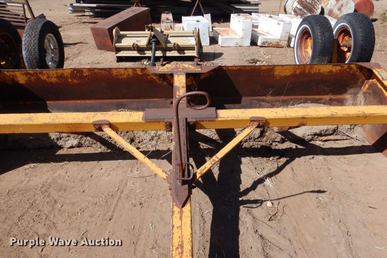 image for item LU9693 Box blade