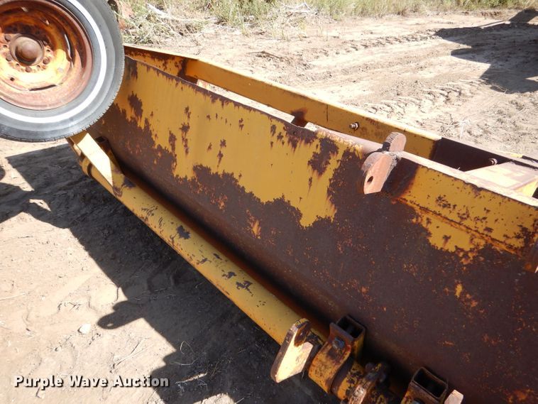 image for item LU9693 Box blade