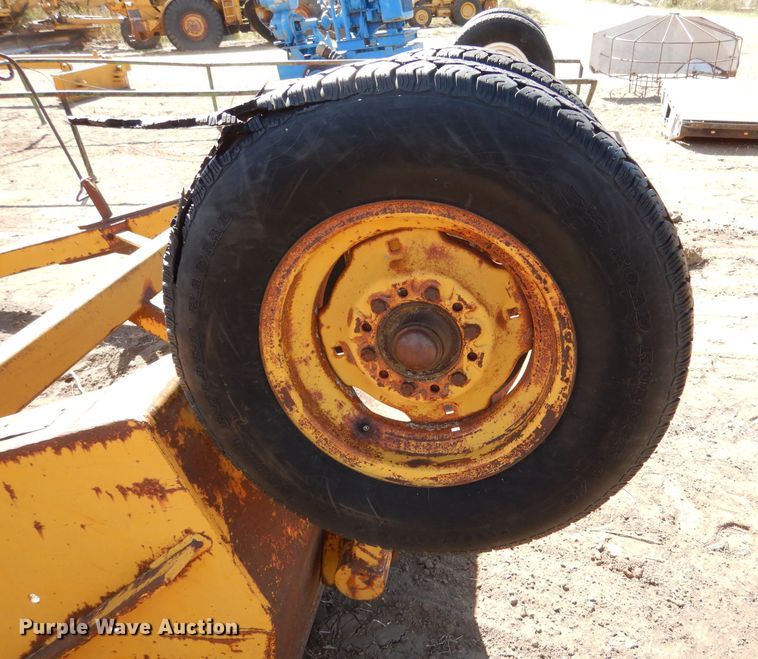 image for item LU9693 Box blade