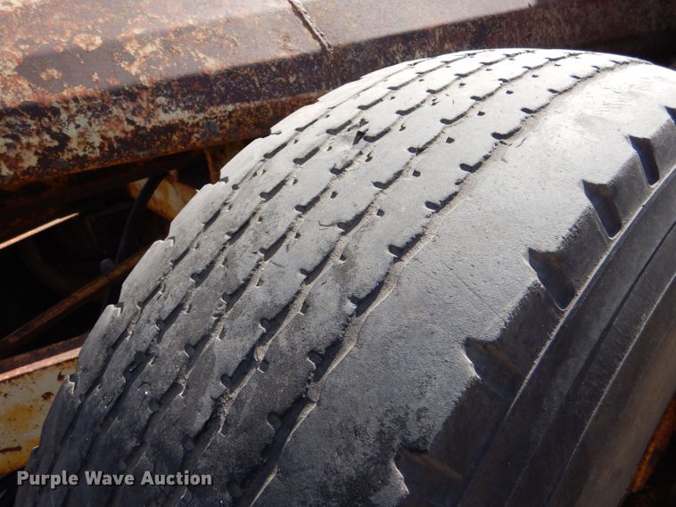 image for item LU9695 Soil Mover 90E  elevating scraper