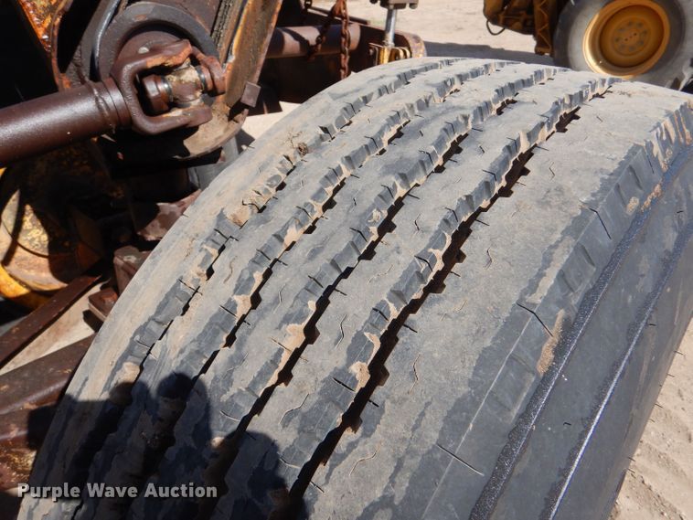 image for item LU9695 Soil Mover 90E  elevating scraper