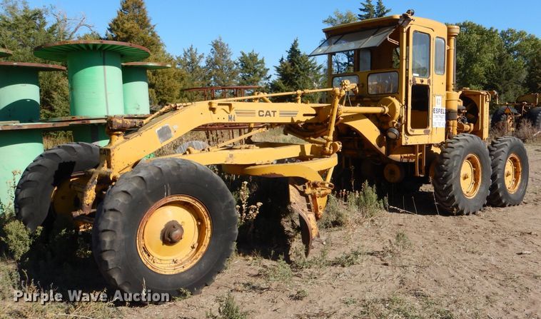 image for item LU9696 Caterpillar 12  rigid frame motor grader