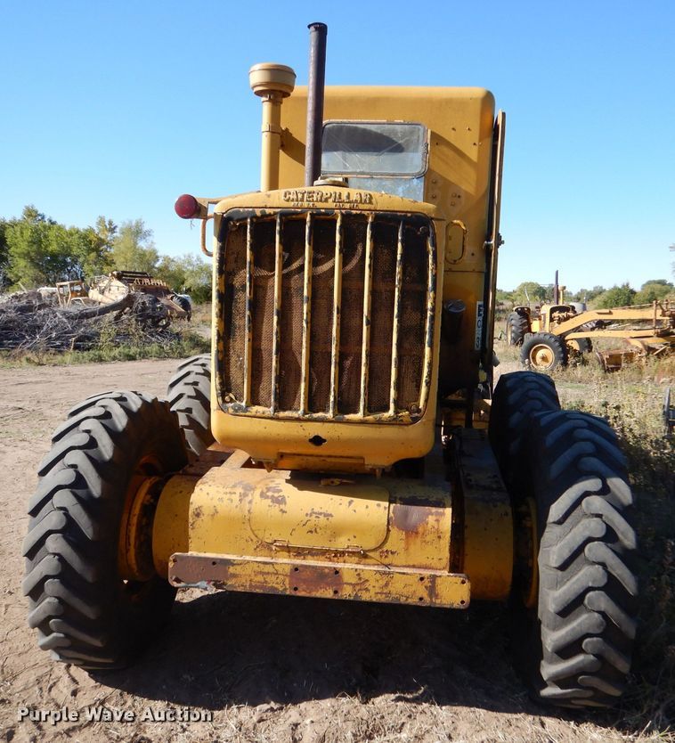 image for item LU9696 Caterpillar 12  rigid frame motor grader