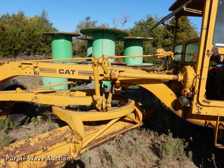 image for item LU9696 Caterpillar 12  rigid frame motor grader