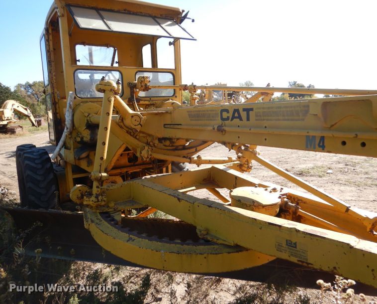 image for item LU9696 Caterpillar 12  rigid frame motor grader