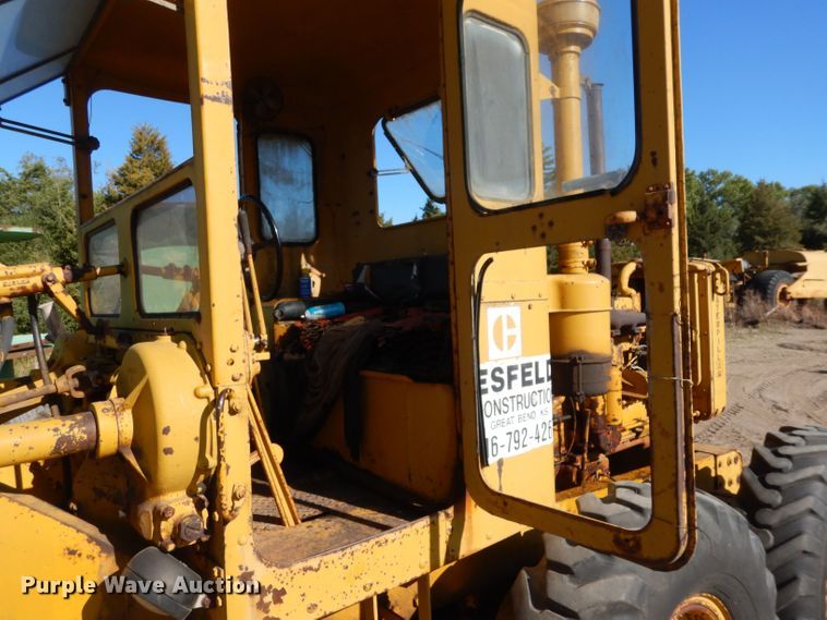 image for item LU9696 Caterpillar 12  rigid frame motor grader