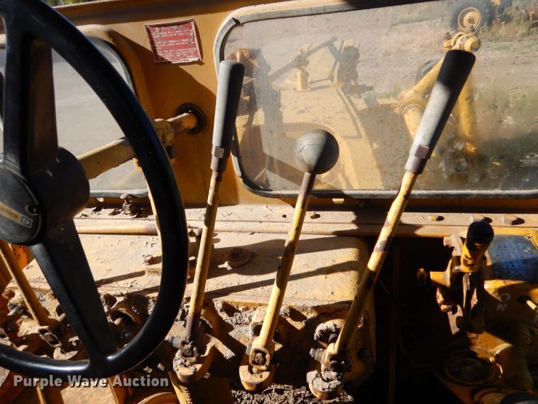 image for item LU9696 Caterpillar 12  rigid frame motor grader