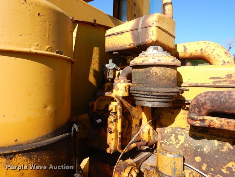 image for item LU9696 Caterpillar 12  rigid frame motor grader