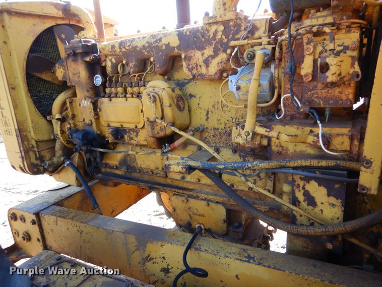 image for item LU9696 Caterpillar 12  rigid frame motor grader