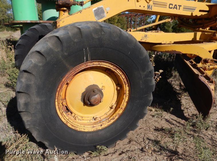 image for item LU9696 Caterpillar 12  rigid frame motor grader