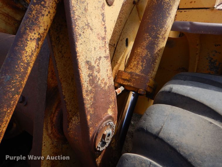 image for item LU9697 1979 Caterpillar 966C  wheel loader