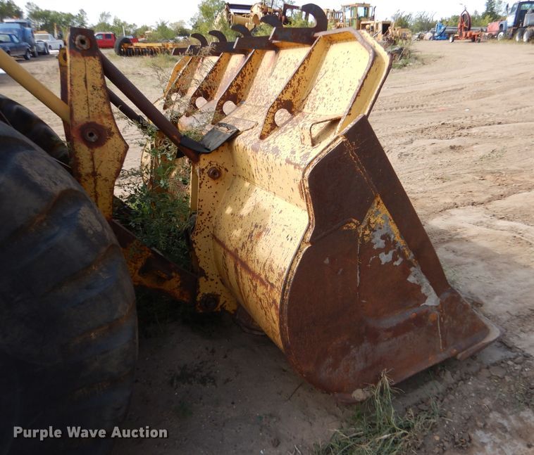 image for item LU9697 1979 Caterpillar 966C  wheel loader