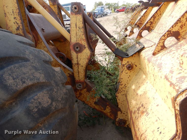 image for item LU9697 1979 Caterpillar 966C  wheel loader