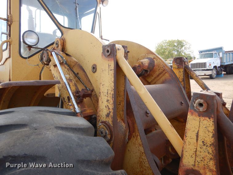 image for item LU9697 1979 Caterpillar 966C  wheel loader