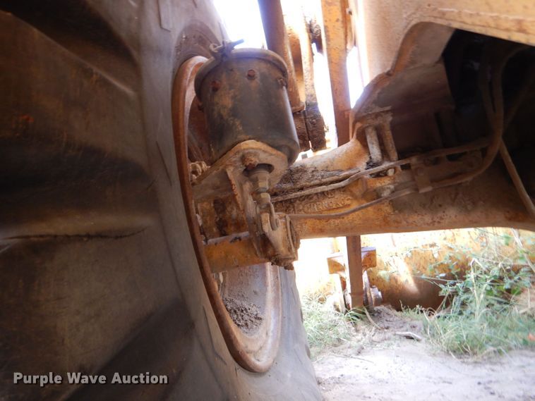 image for item LU9697 1979 Caterpillar 966C  wheel loader