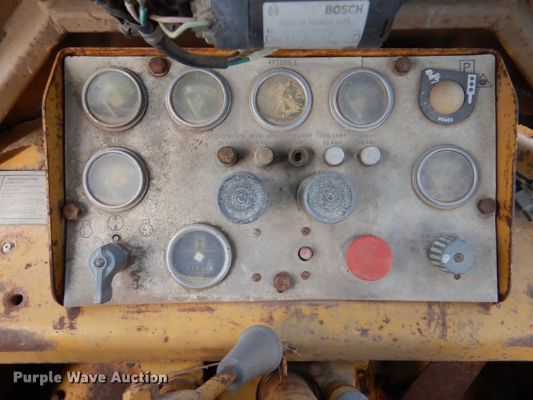 image for item LU9697 1979 Caterpillar 966C  wheel loader